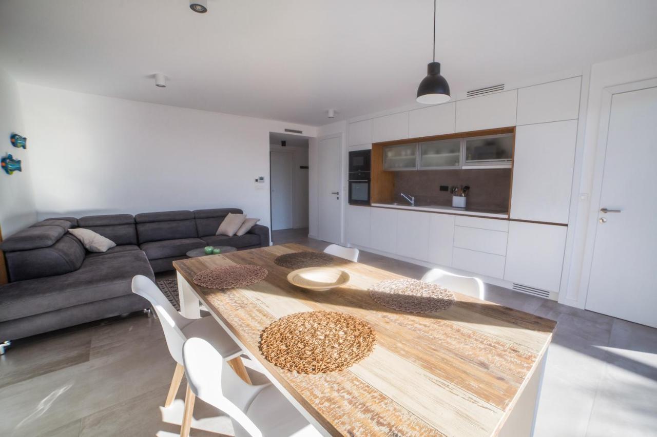 Klajder Appartement Peroj Buitenkant foto